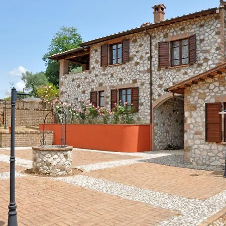 Lägenhet Sleeps 4 T240298